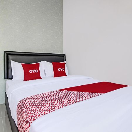 Super Oyo Collection O 92363 Kp Inn ยอกยาการ์ตา ภายนอก รูปภาพ