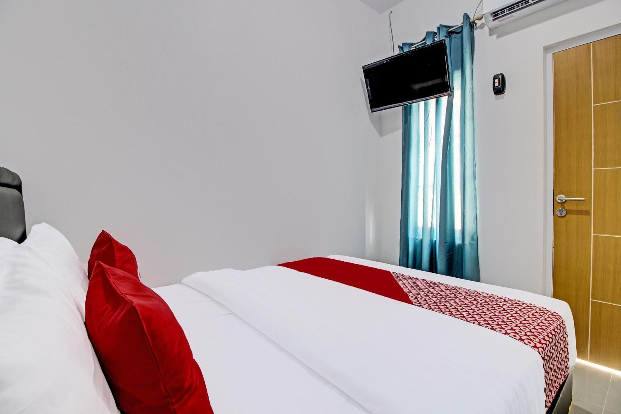 Super Oyo Collection O 92363 Kp Inn ยอกยาการ์ตา ภายนอก รูปภาพ
