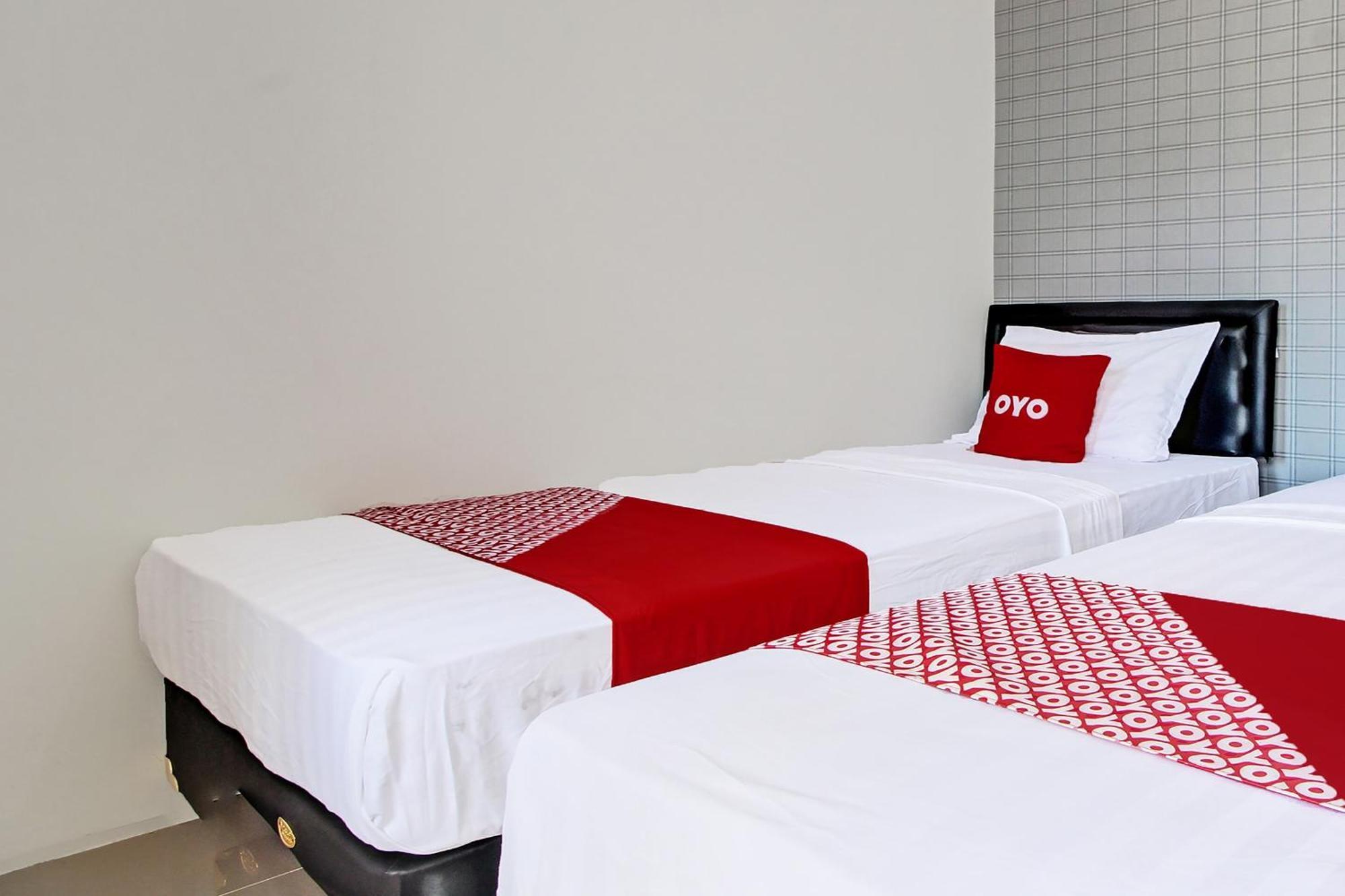 Super Oyo Collection O 92363 Kp Inn ยอกยาการ์ตา ภายนอก รูปภาพ