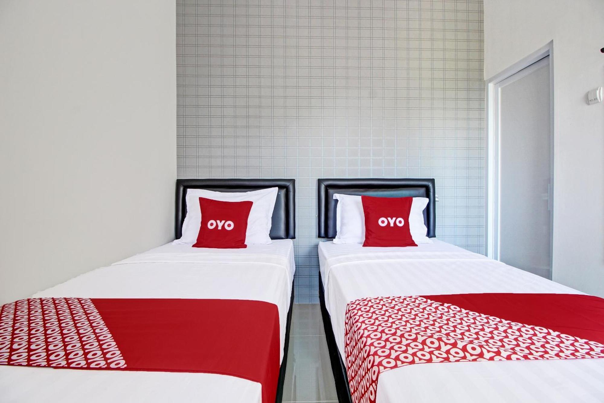 Super Oyo Collection O 92363 Kp Inn ยอกยาการ์ตา ภายนอก รูปภาพ